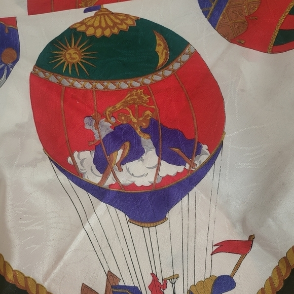 New World Trading Co. Hot Air Balloon Scarf Large - Picture 7 of 10
